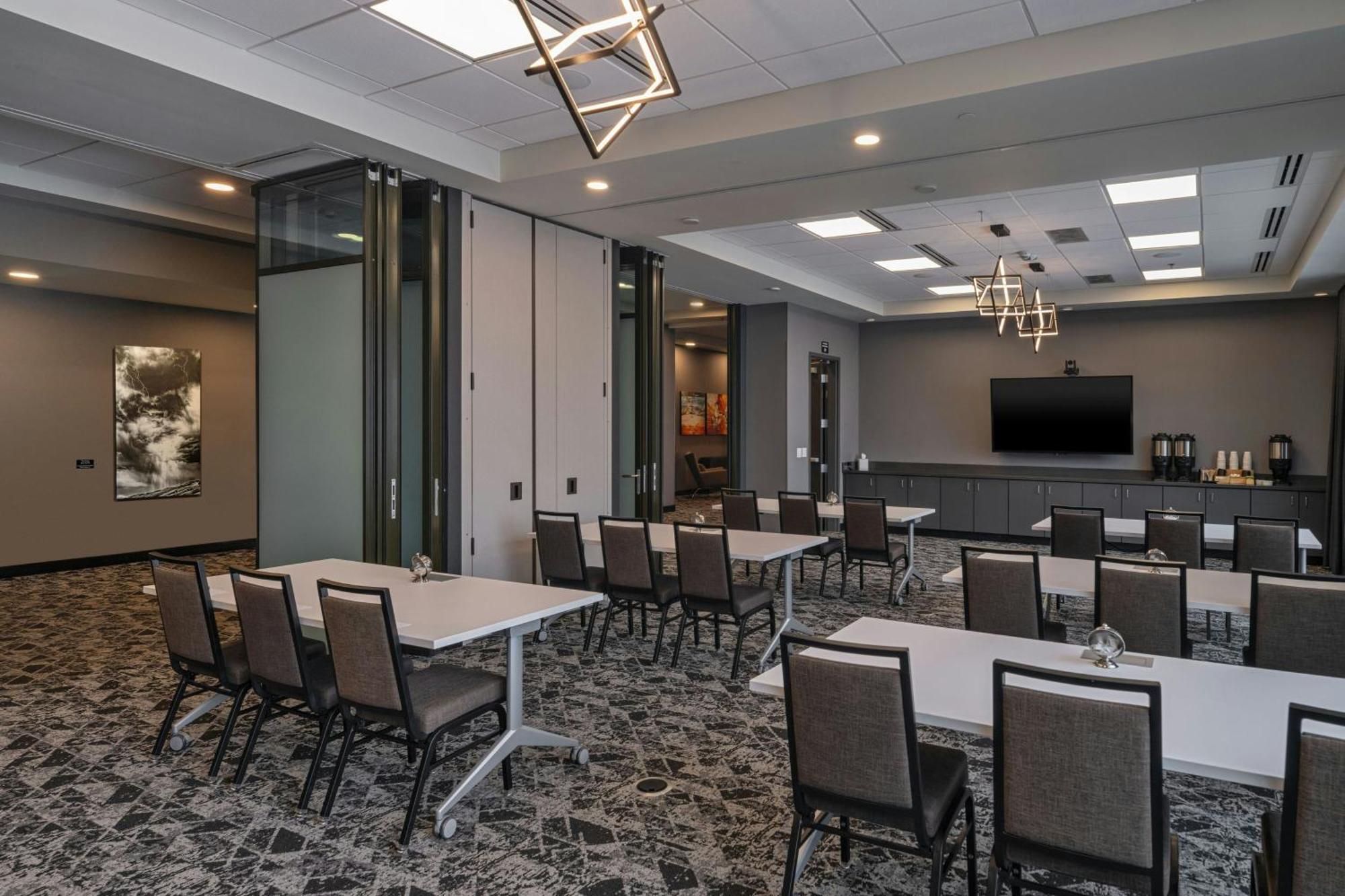 Element Colorado Springs Downtown Hotel Екстериор снимка